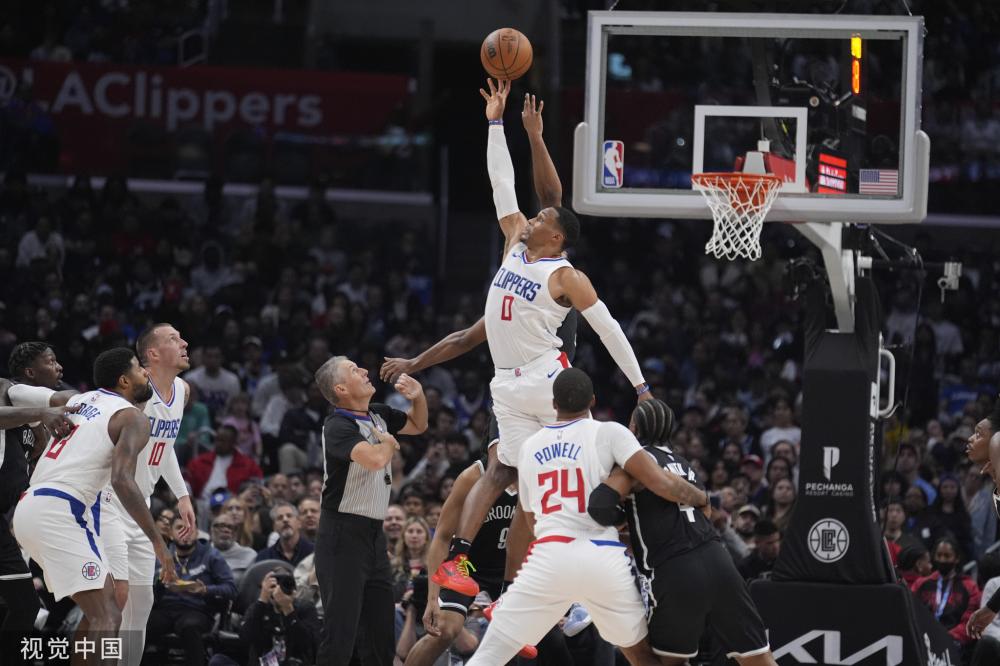 反映出他在 反映出他在