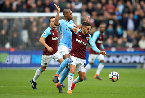 本纳塞尔或 本纳塞尔或