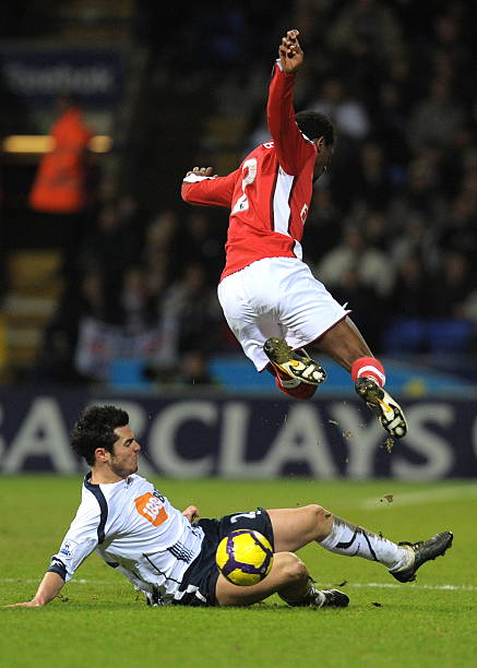 年轻才俊 年轻才俊