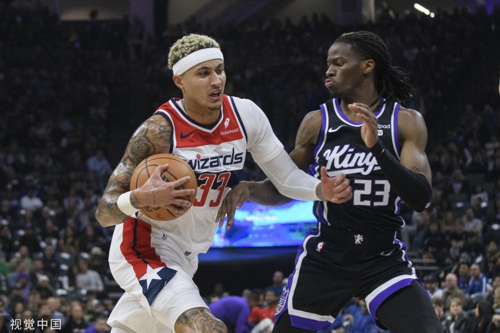 相比之下 相比之下