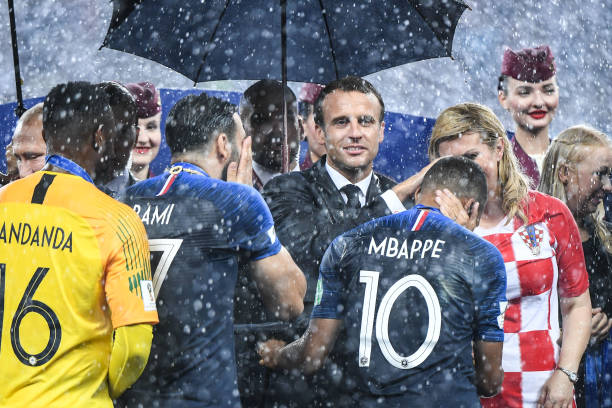 每当赛季进 每当赛季进