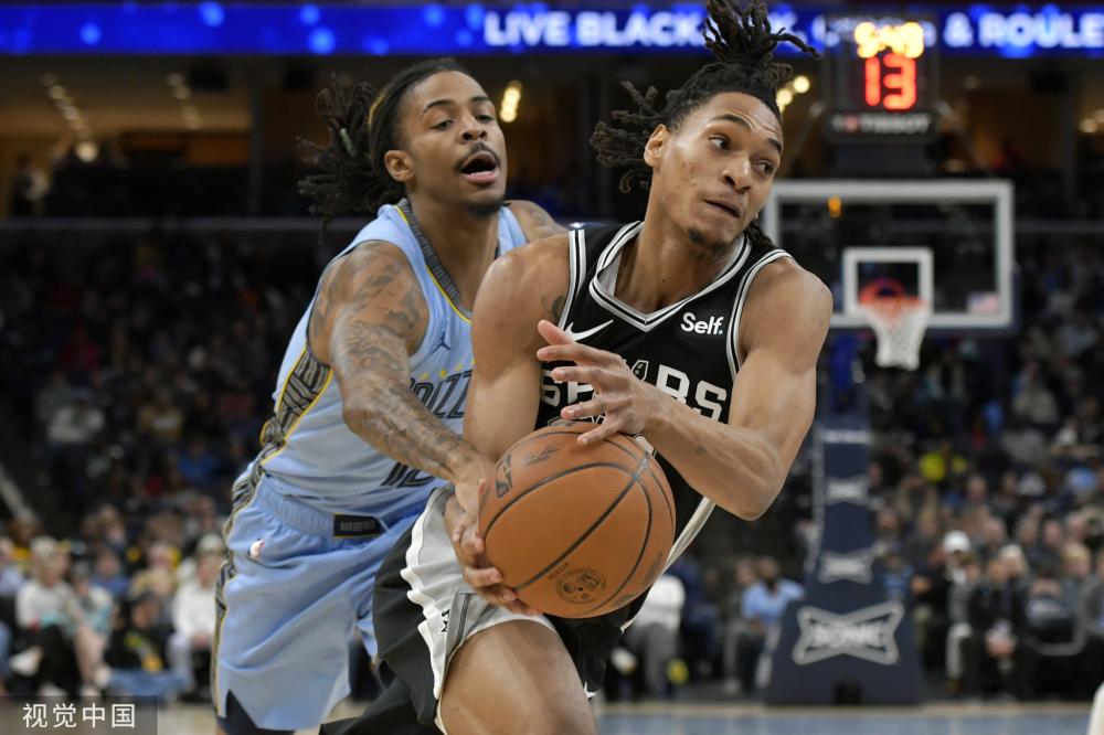 东体：严格落实准入资格，职业足球人情世故开始让位于规章制度.