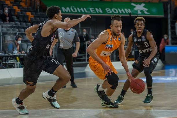 手时显得游 手时显得游